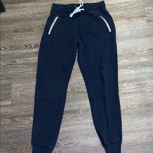 Men’s navy joggers